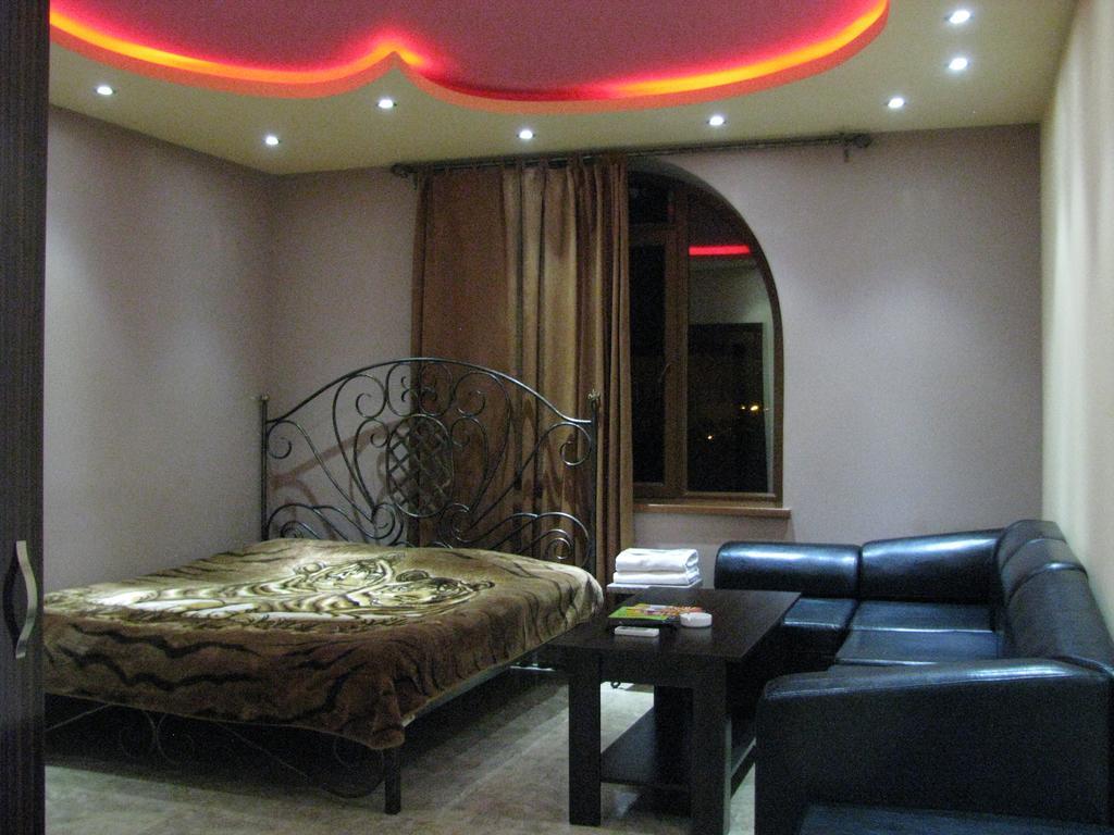 Princ Plaza Hotel Jerevan Kamer foto