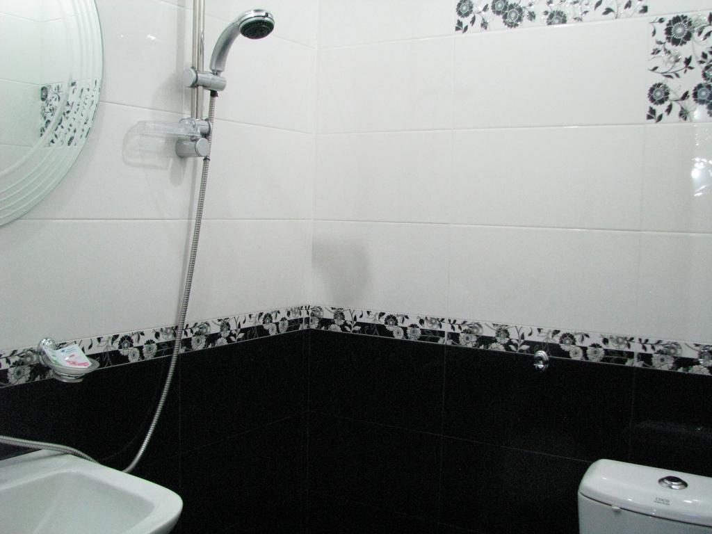 Princ Plaza Hotel Jerevan Kamer foto