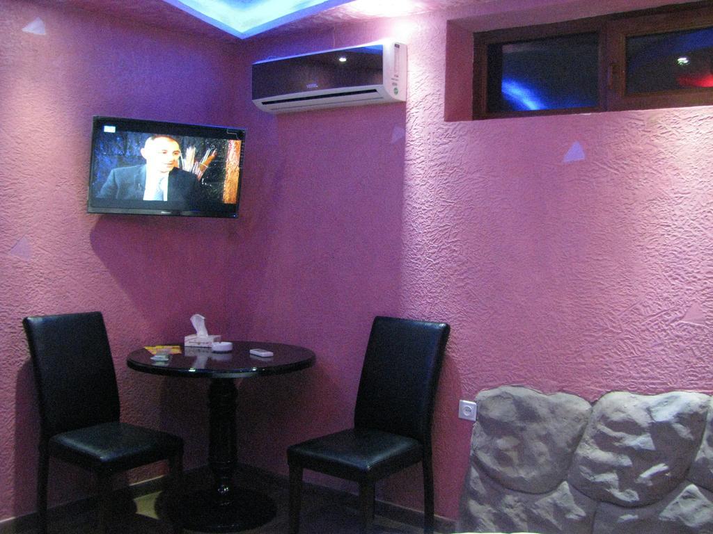 Princ Plaza Hotel Jerevan Kamer foto