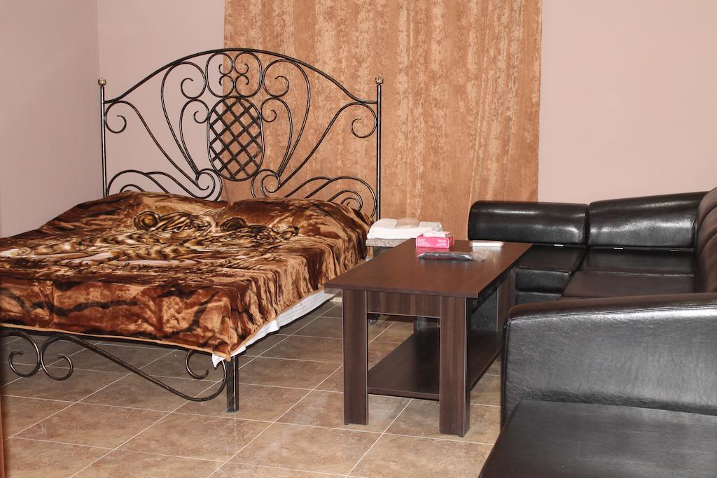 Princ Plaza Hotel Jerevan Kamer foto
